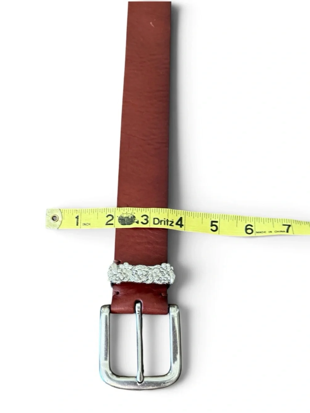 2010 American Eagle Leather Belt with Floral Buckle size Medium